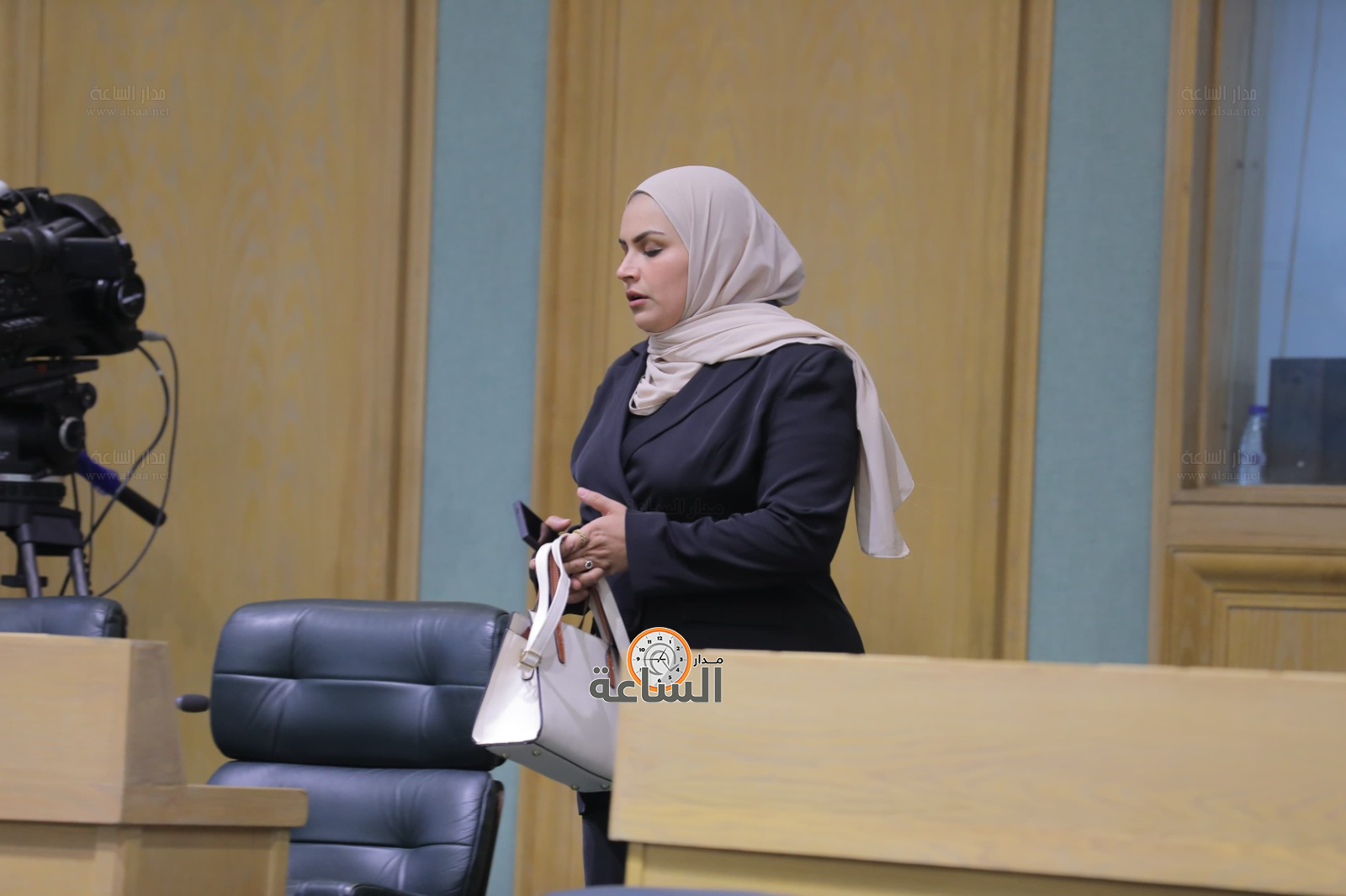 Madar Al-Saa Images 0.24324439037151513