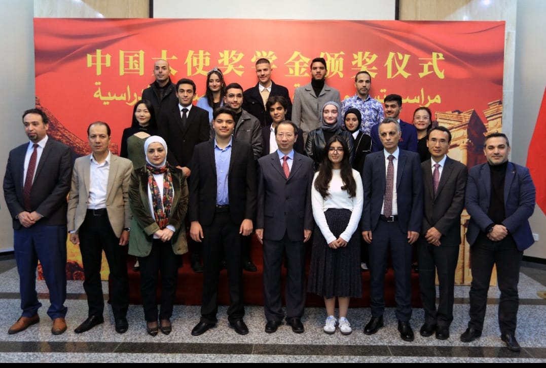 Madar Al-Saa Images 0.5721246101211719