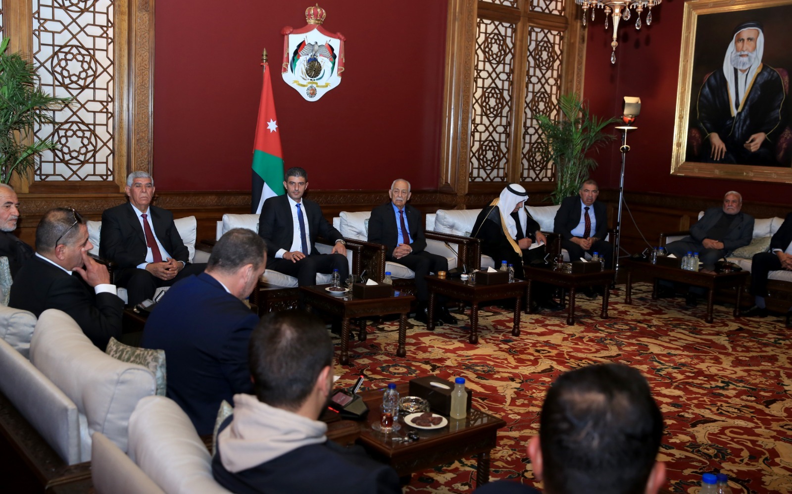 Madar Al-Saa Images 0.396848302688954