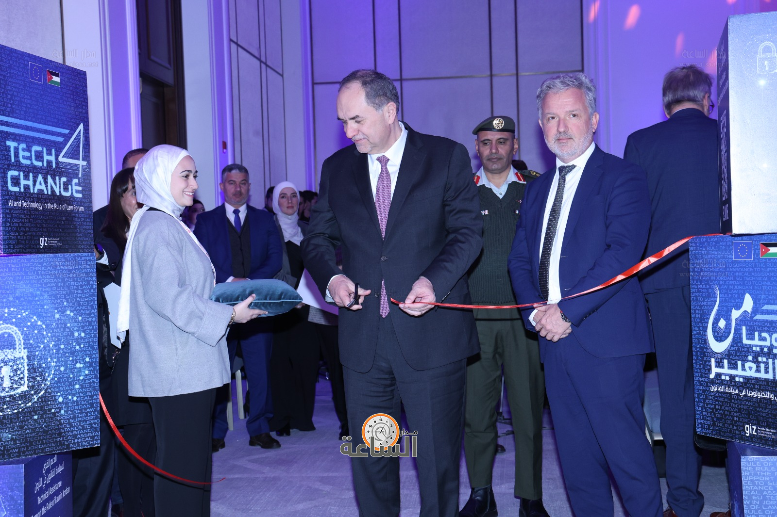 Madar Al-Saa Images 0.8323394168090679