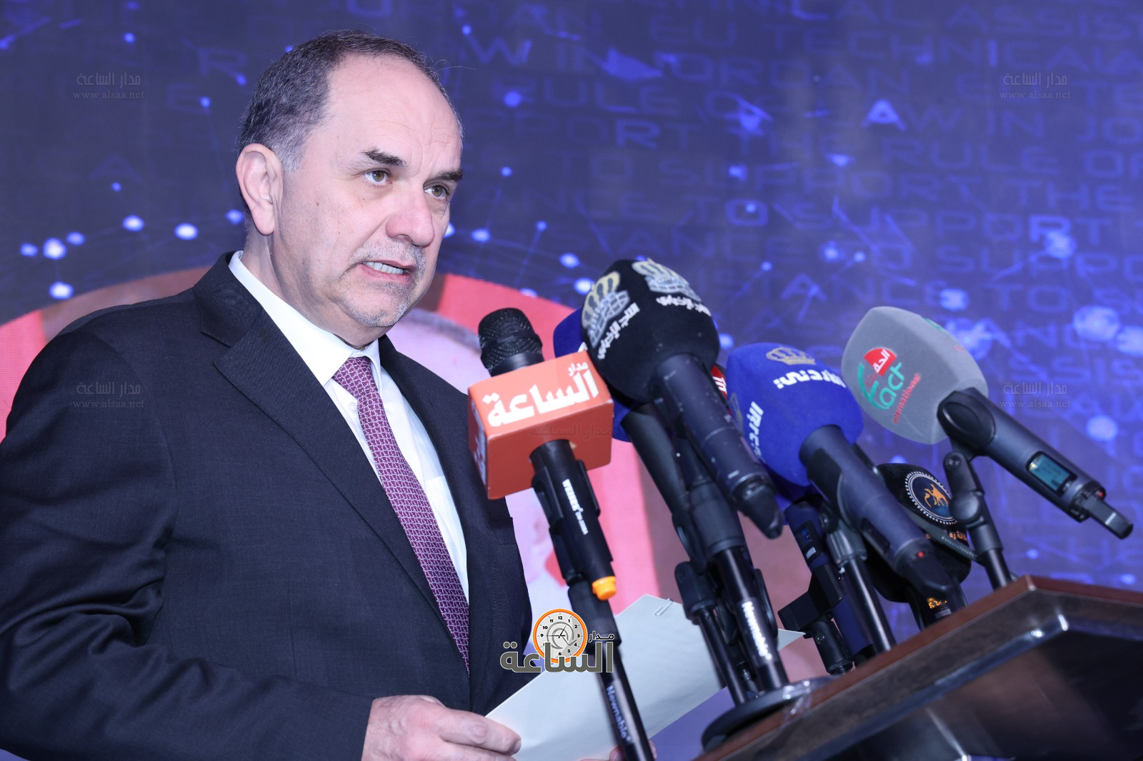 Madar Al-Saa Images 0.9218213573241507