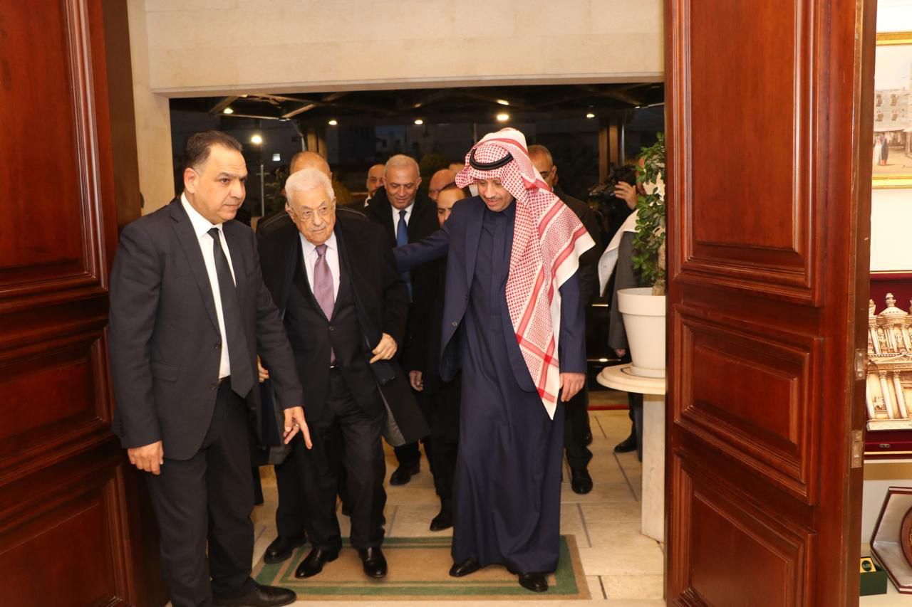 Madar Al-Saa Images 0.9783685438741725