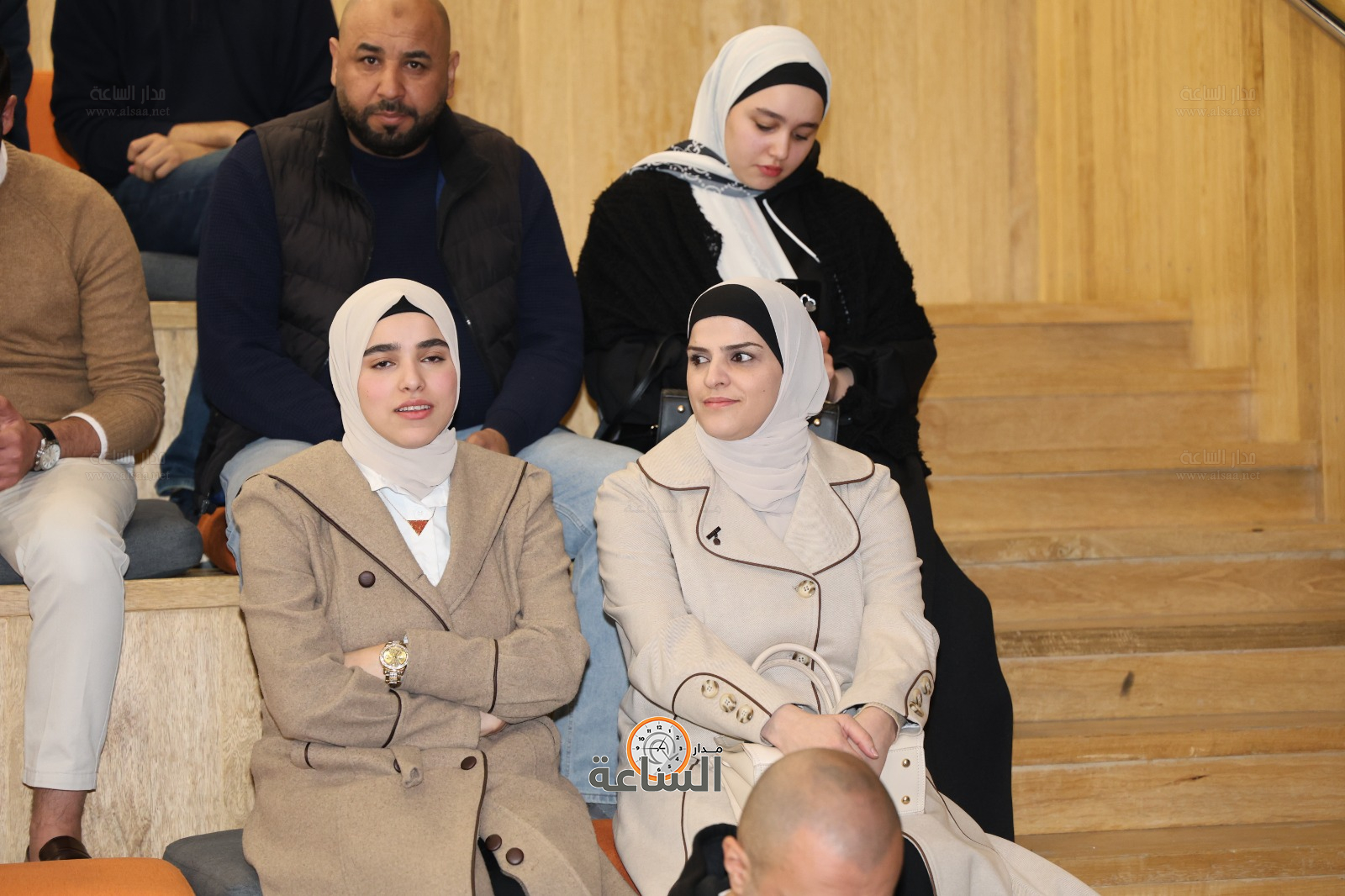 Madar Al-Saa Images 0.3501638203216568