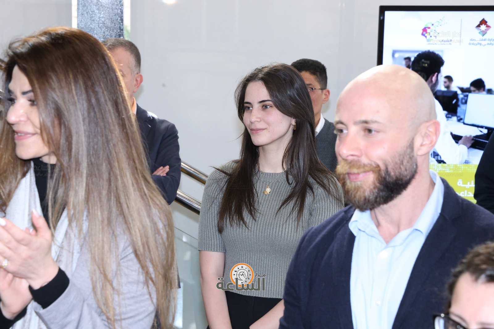 Madar Al-Saa Images 0.04676591512789763