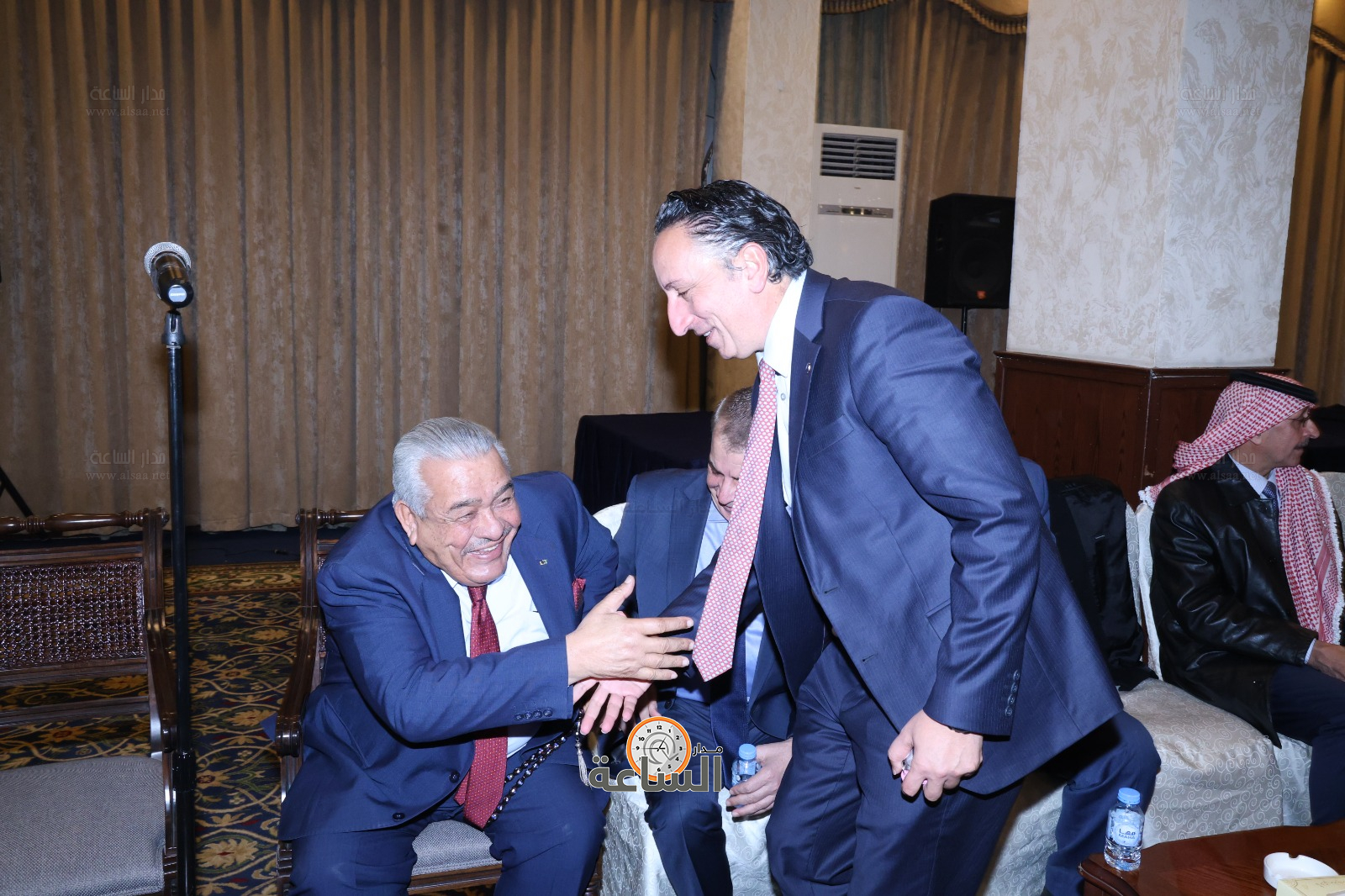 Madar Al-Saa Images 0.5123361627490897