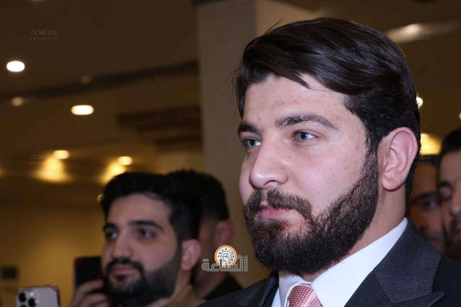 Madar Al-Saa Images 0.8932587979075073