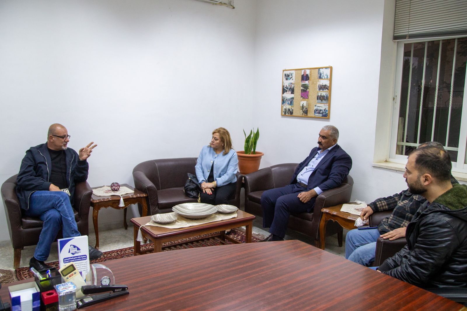 Madar Al-Saa Images 0.0328942329413735