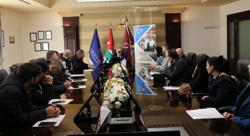 Madar Al-Saa Images 0.11002380647143273