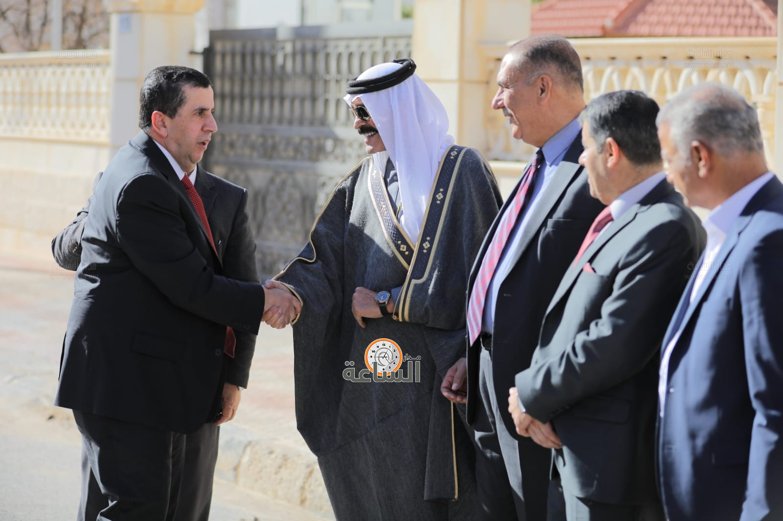 Madar Al-Saa Images 0.24347933388463616