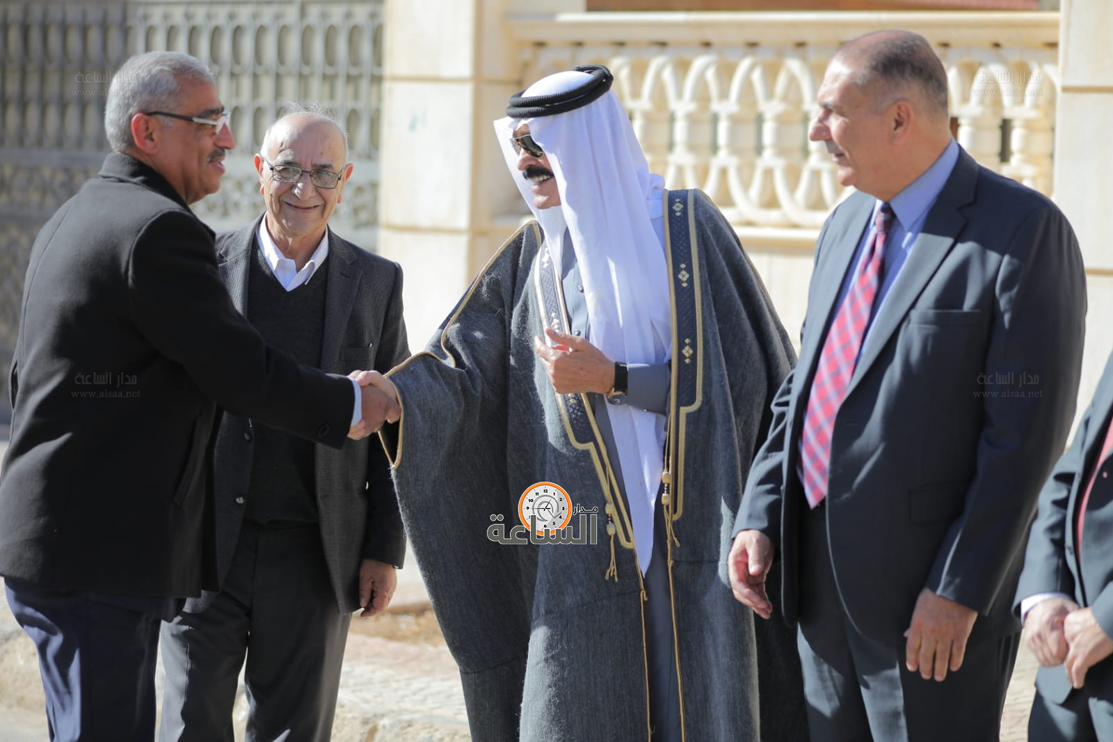 Madar Al-Saa Images 0.10428347742262267