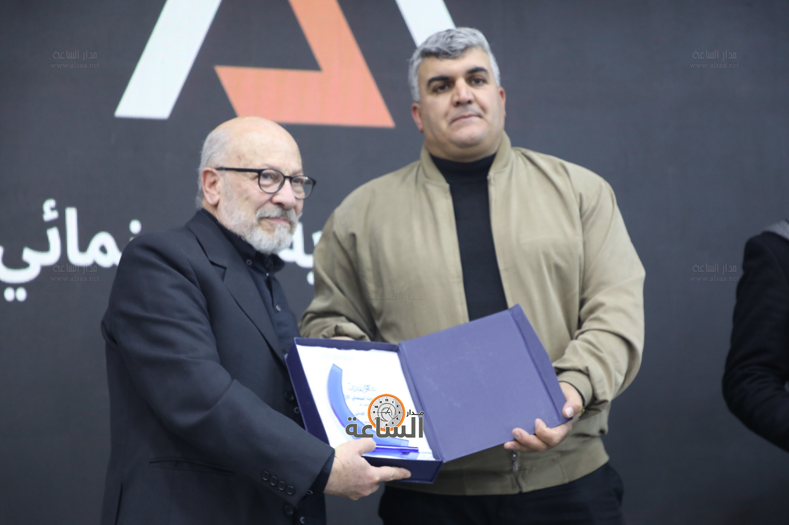 Madar Al-Saa Images 0.9926577172610871