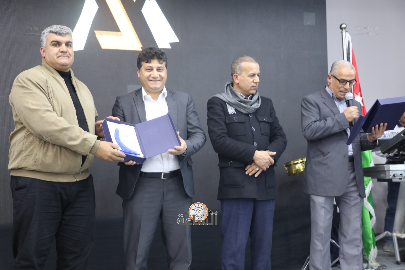 Madar Al-Saa Images 0.34872963243299715