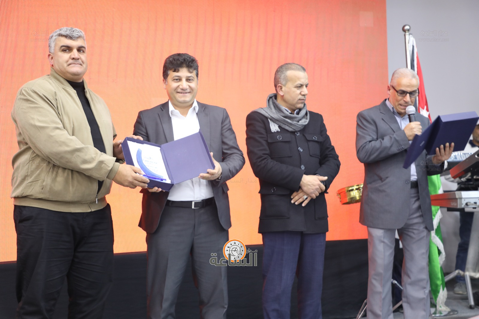 Madar Al-Saa Images 0.3607793035743605