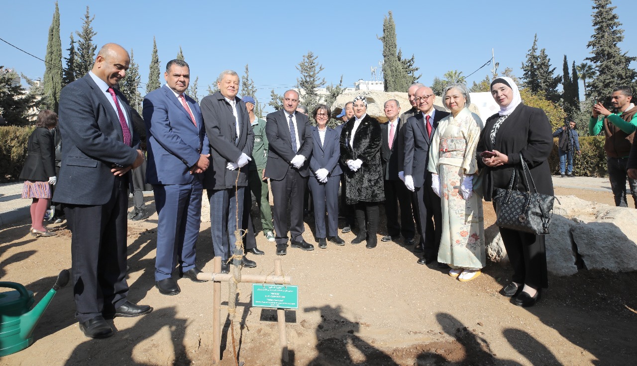 Madar Al-Saa Images 0.6226773927459233