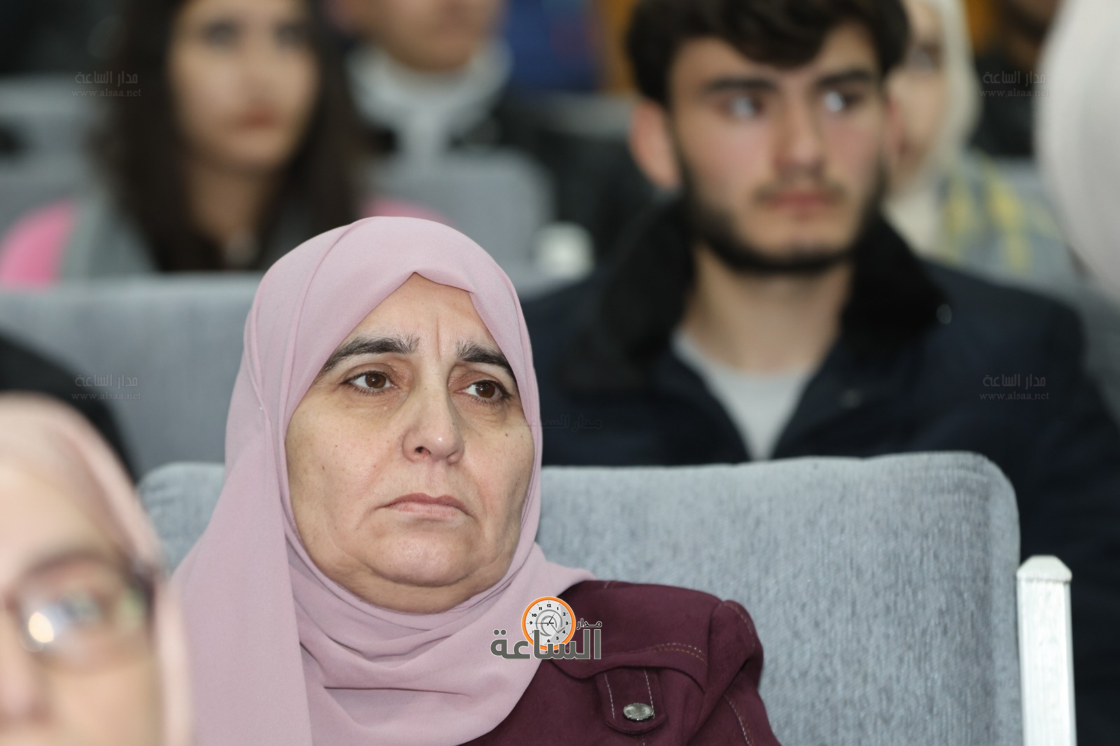 Madar Al-Saa Images 0.4907180453091191