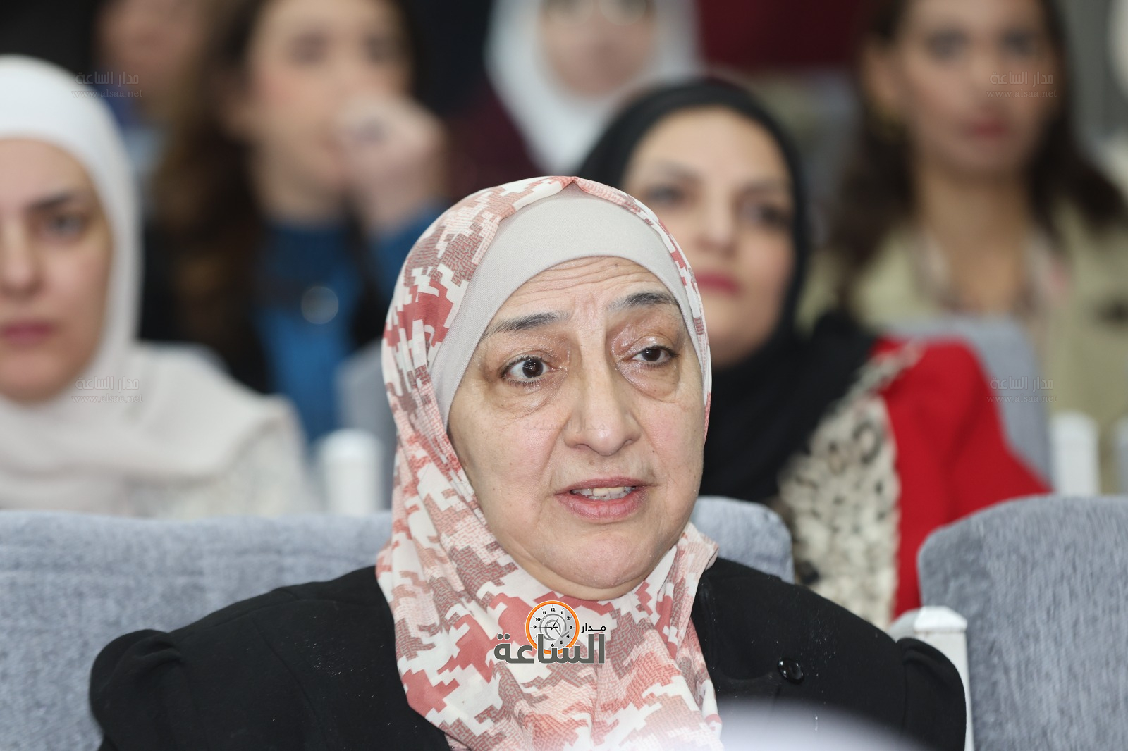 Madar Al-Saa Images 0.9642654382930722