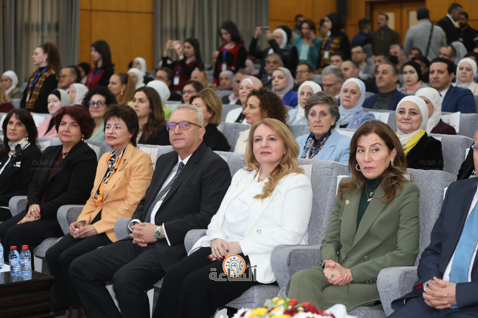 Madar Al-Saa Images 0.5884375441020233