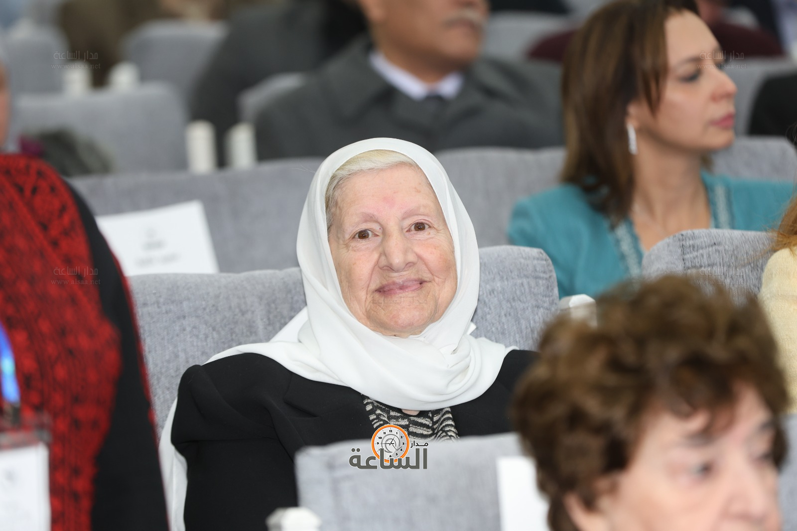 Madar Al-Saa Images 0.40492483983193406