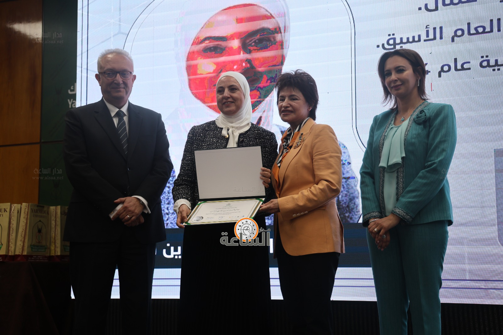 Madar Al-Saa Images 0.3389072334726553