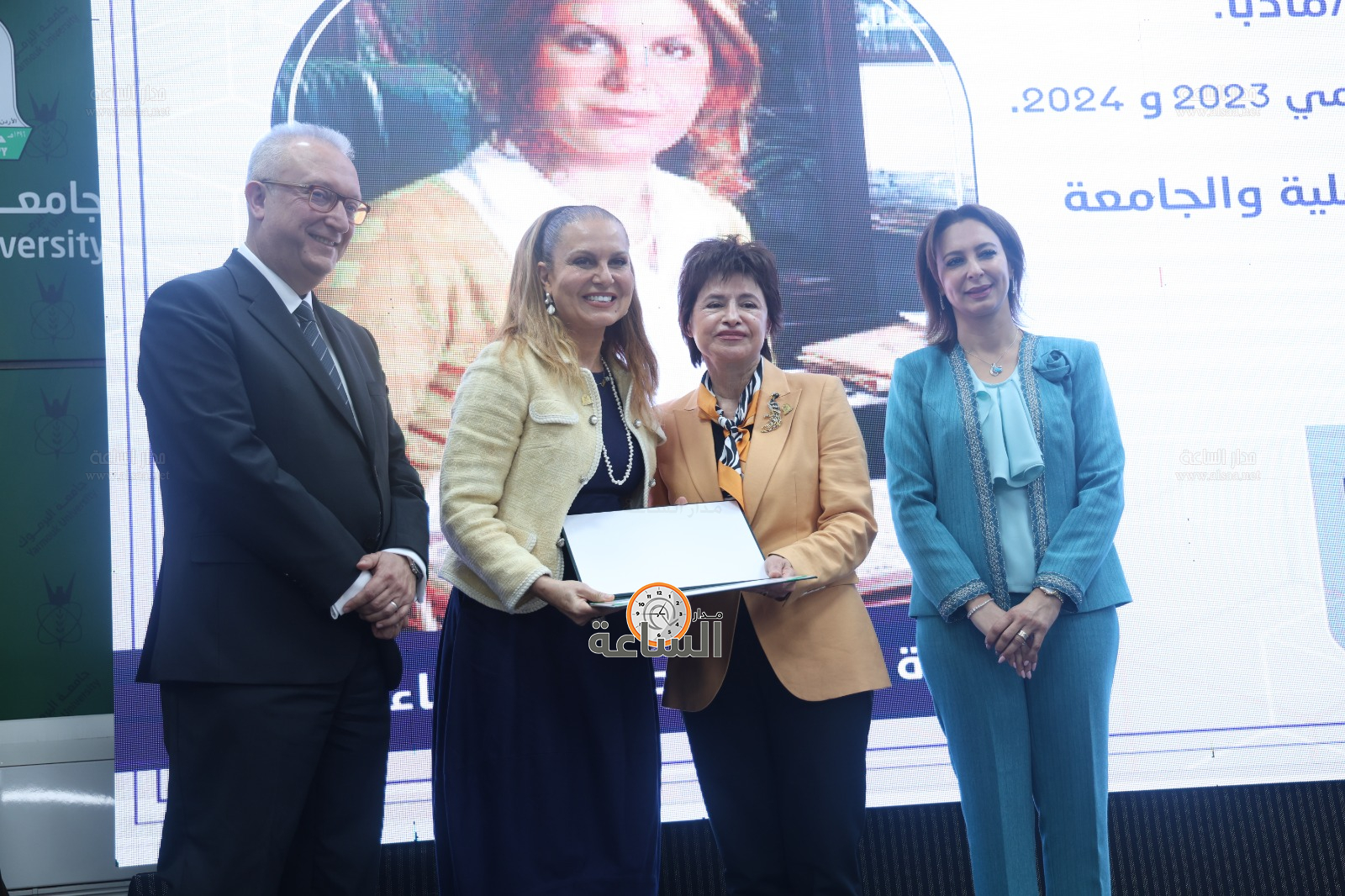 Madar Al-Saa Images 0.00793591720047293