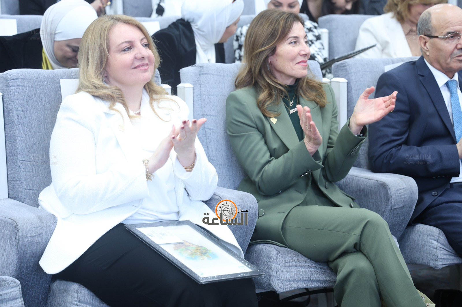 Madar Al-Saa Images 0.9426544912118369