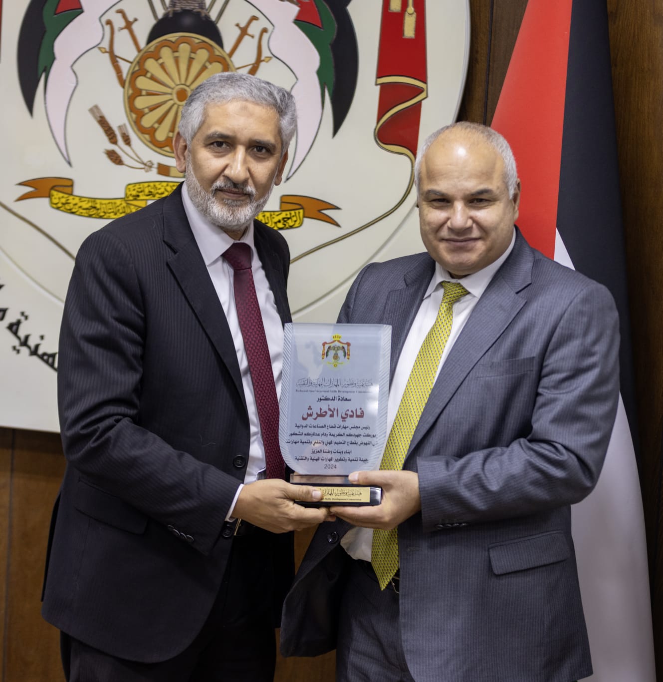 Madar Al-Saa Images 0.2962802497250927