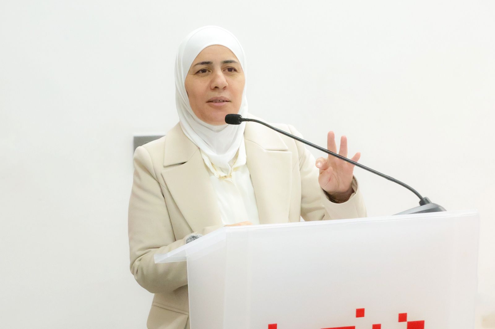 Madar Al-Saa Images 0.8354180094171881