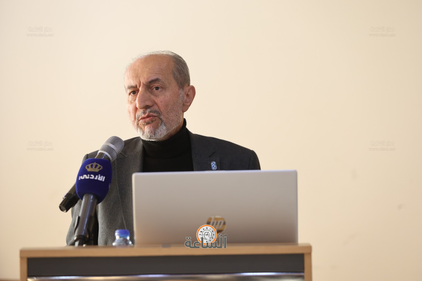 Madar Al-Saa Images 0.8726969768564865