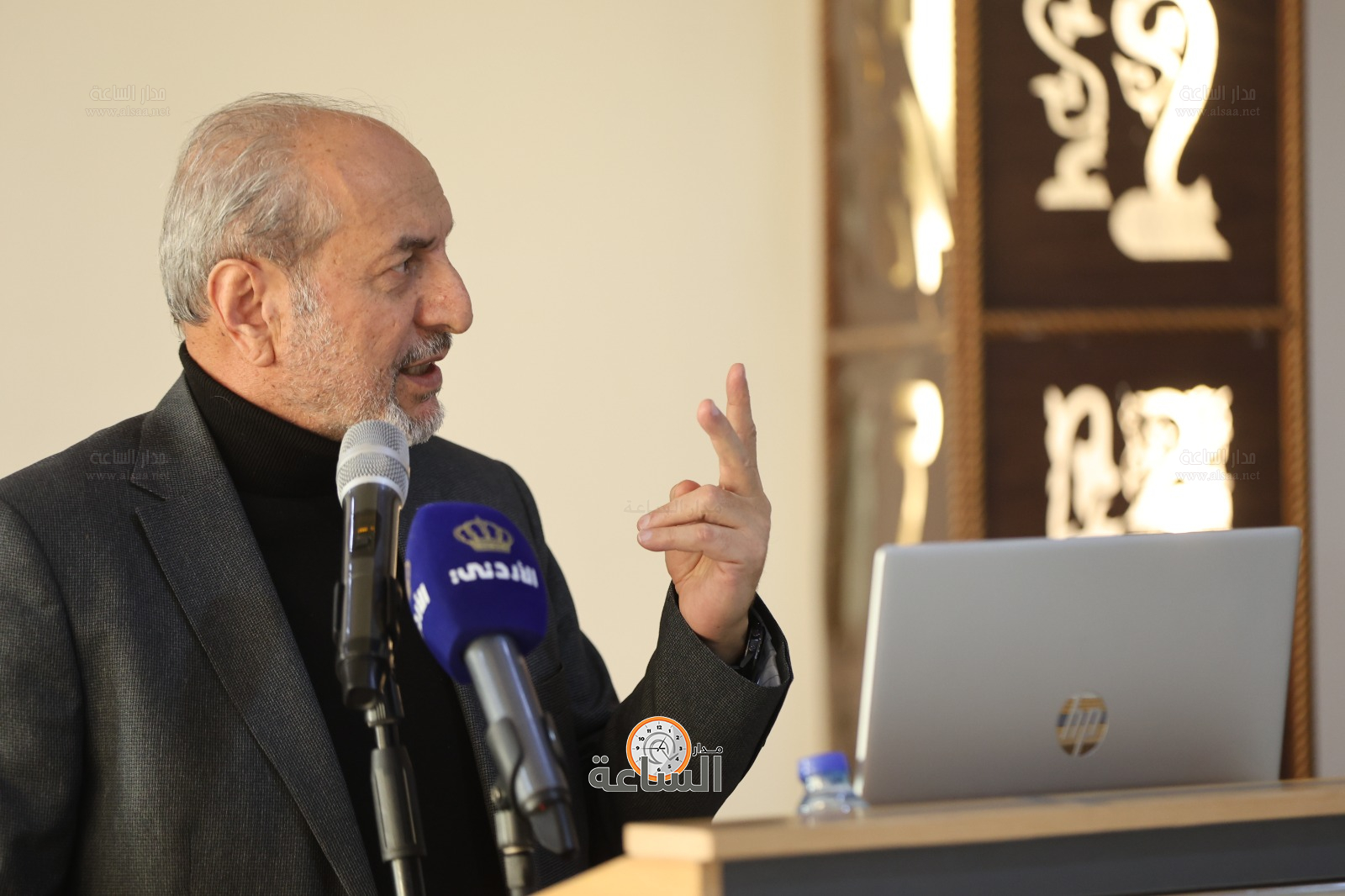 Madar Al-Saa Images 0.3403200235935171