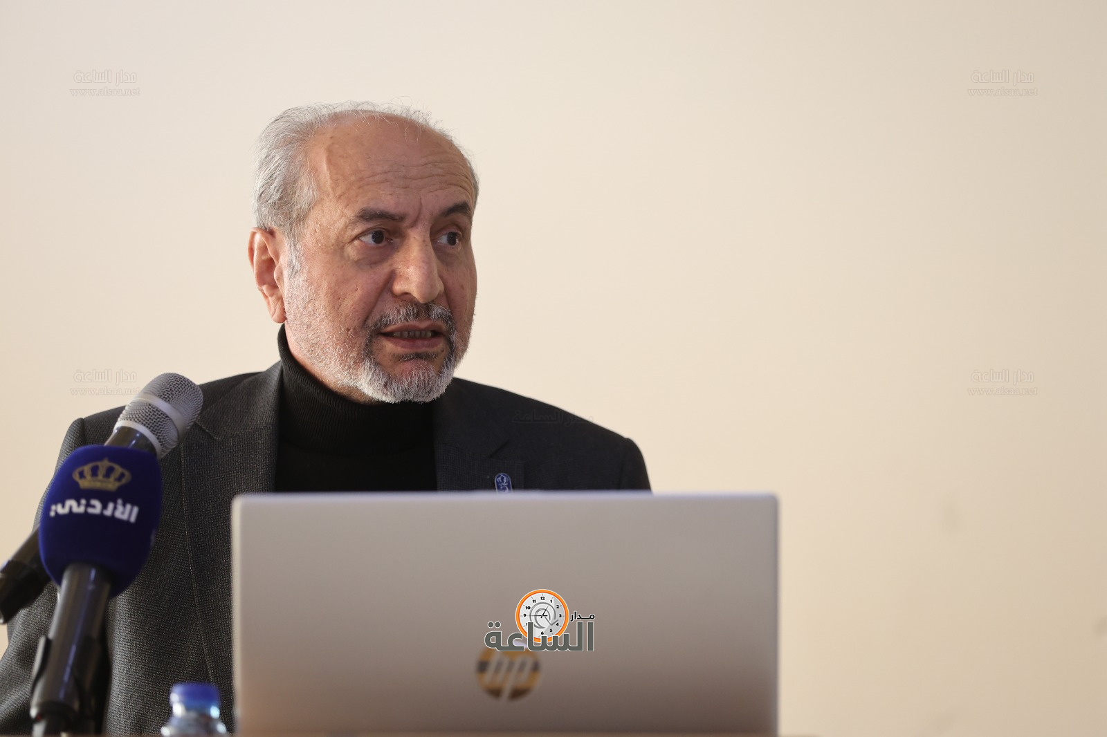 Madar Al-Saa Images 0.24263026783172936