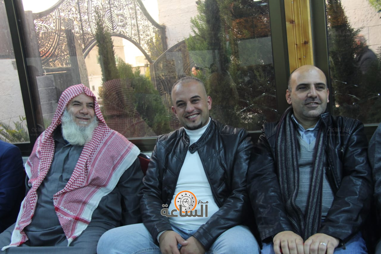 Madar Al-Saa Images 0.8162577345540849