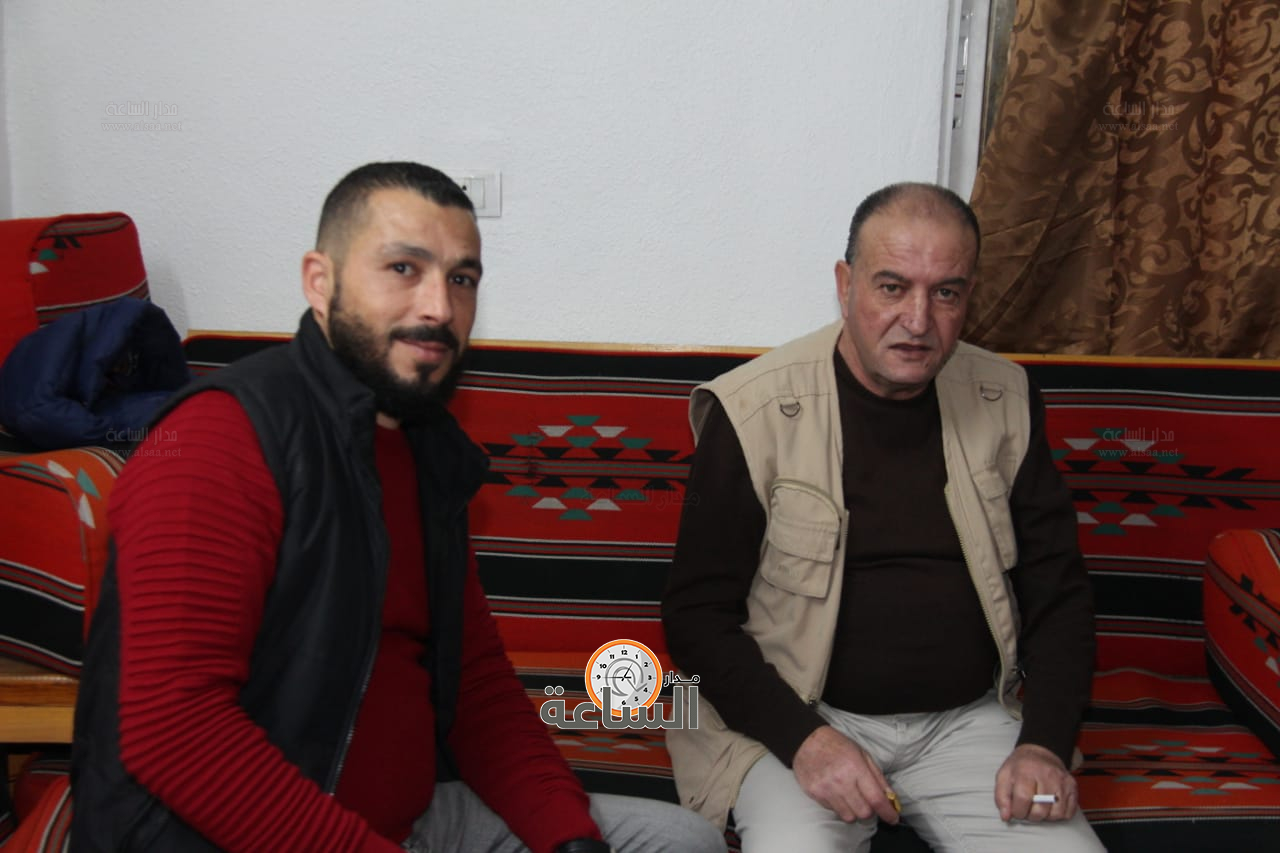 Madar Al-Saa Images 0.03102359722618675