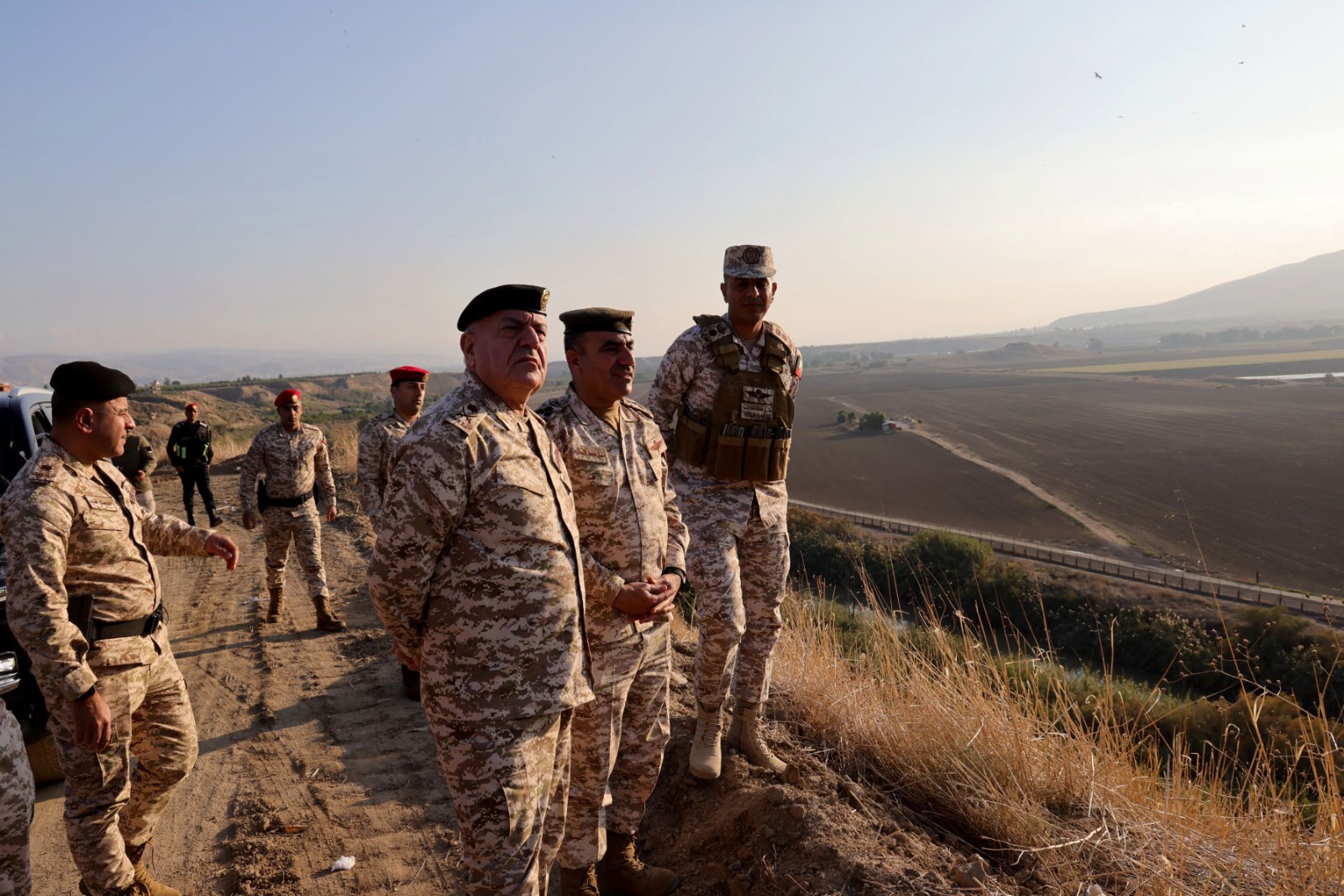 Madar Al-Saa Images 0.5513658121248026