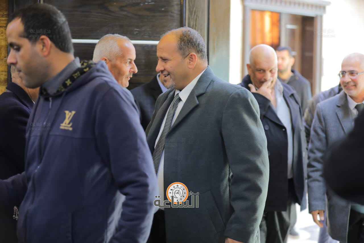 Madar Al-Saa Images 0.4335896231448273