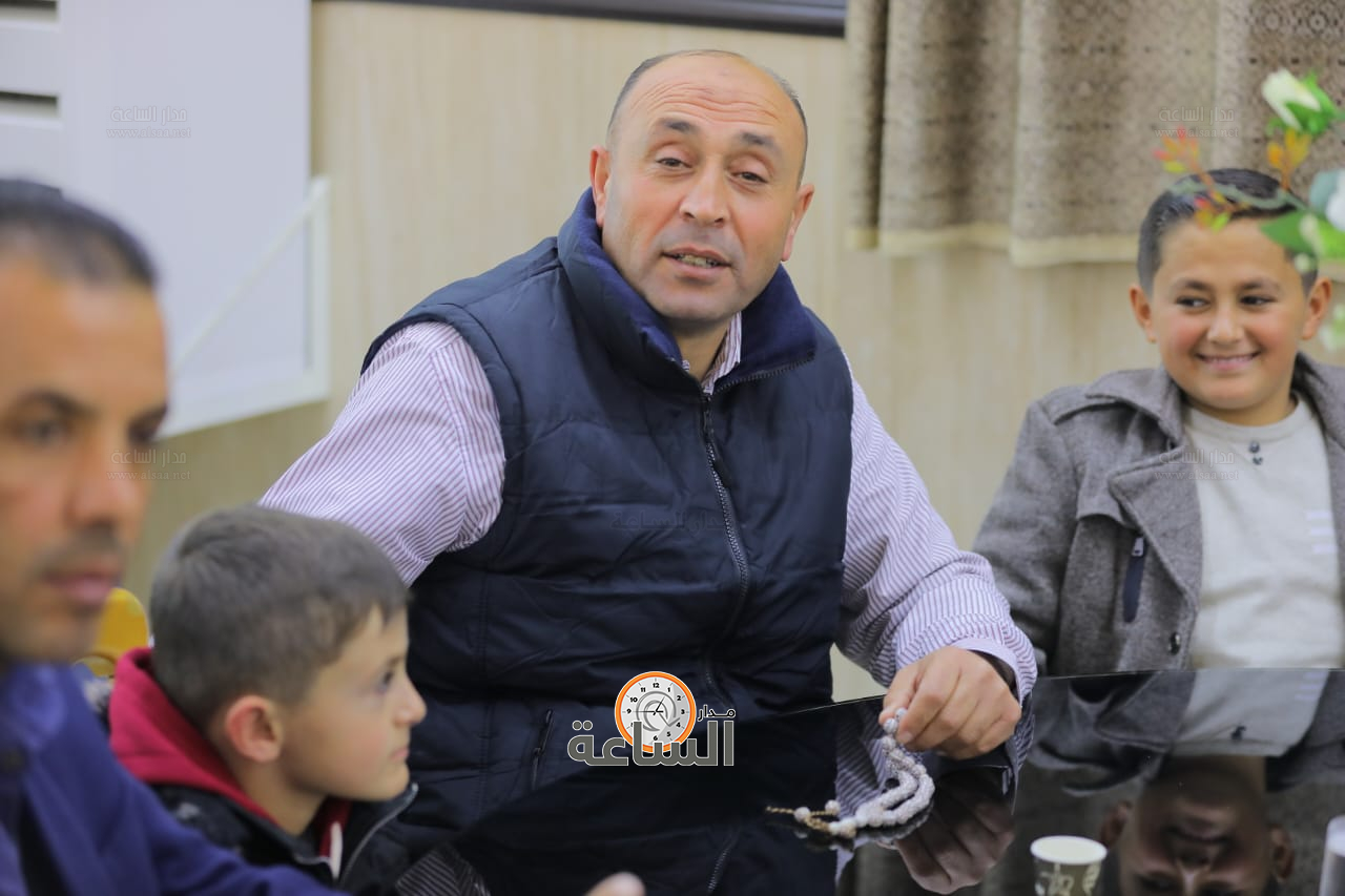 Madar Al-Saa Images 0.5845009436005308