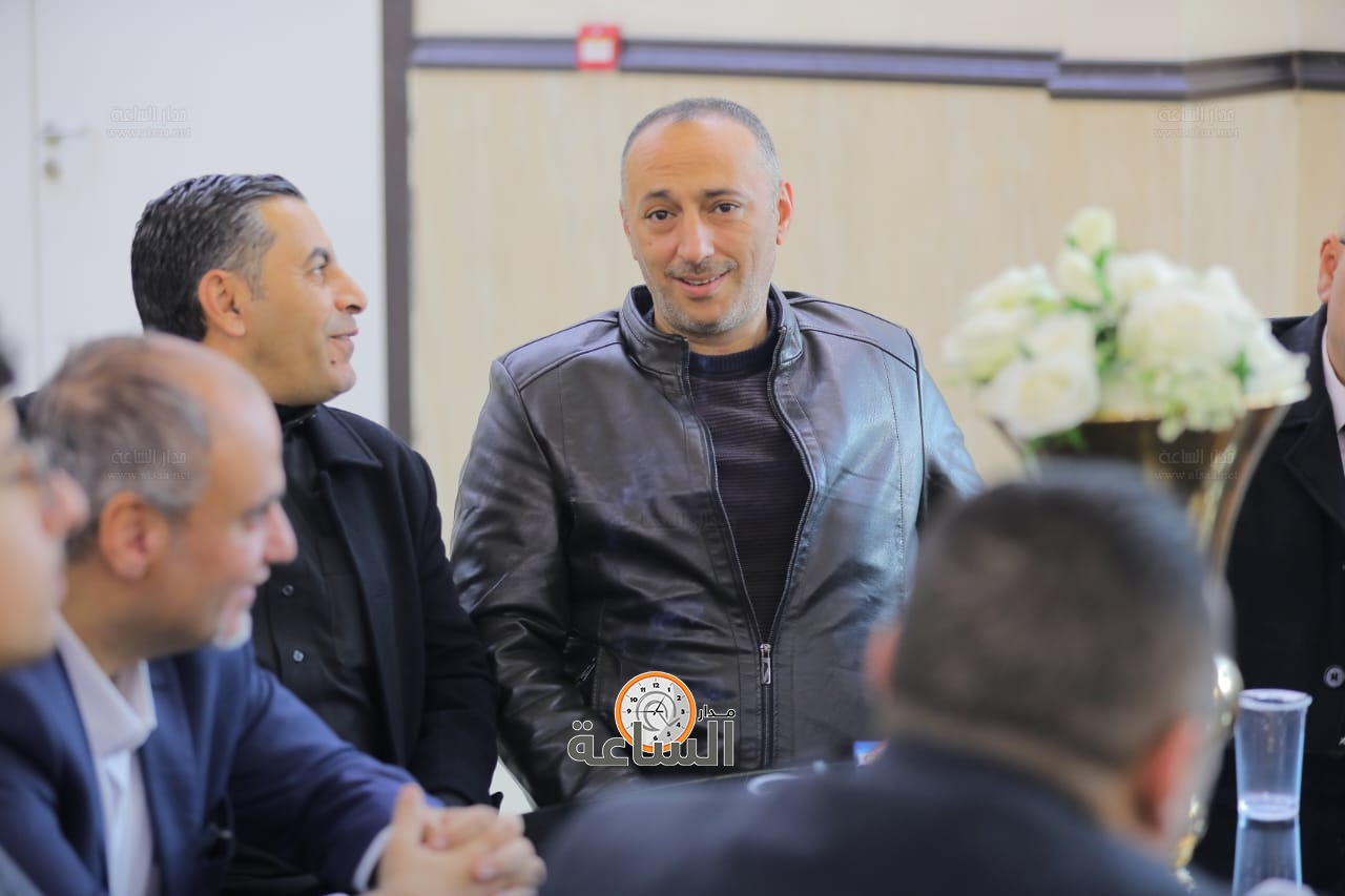 Madar Al-Saa Images 0.7454509297824081