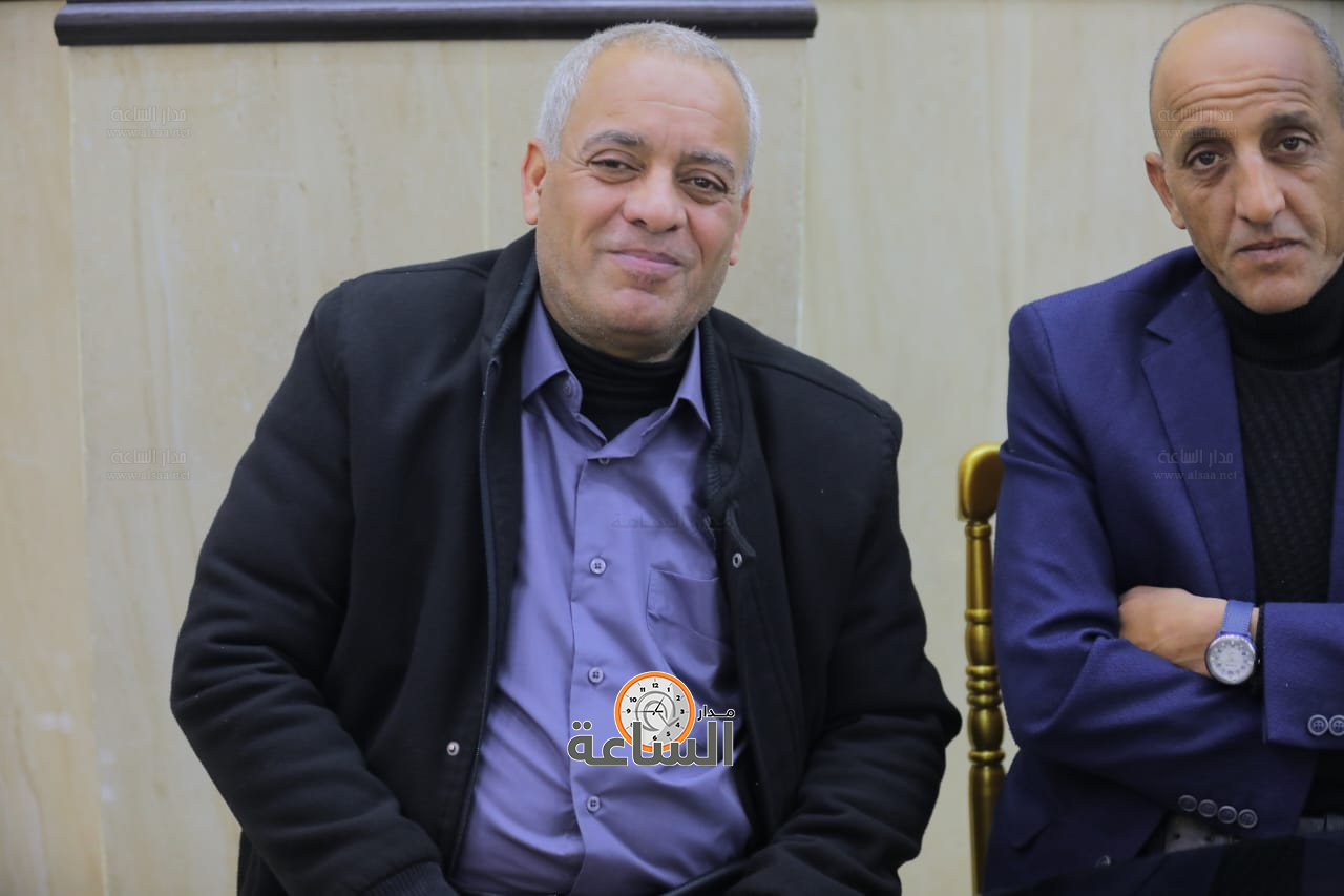 Madar Al-Saa Images 0.42499942816215563