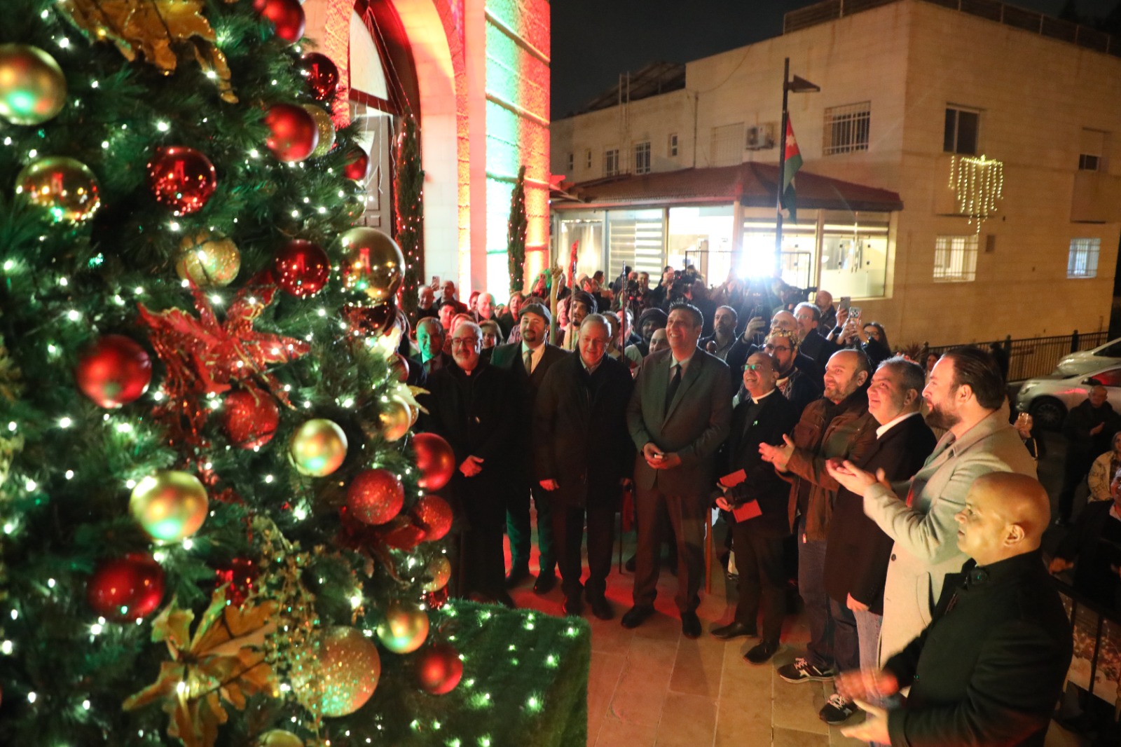 Madar Al-Saa Images 0.5909899613611254