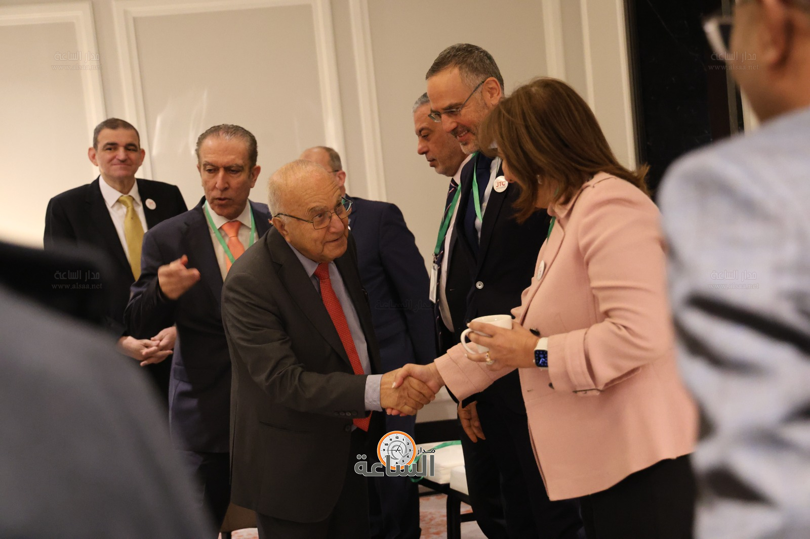 Madar Al-Saa Images 0.10771215391155997