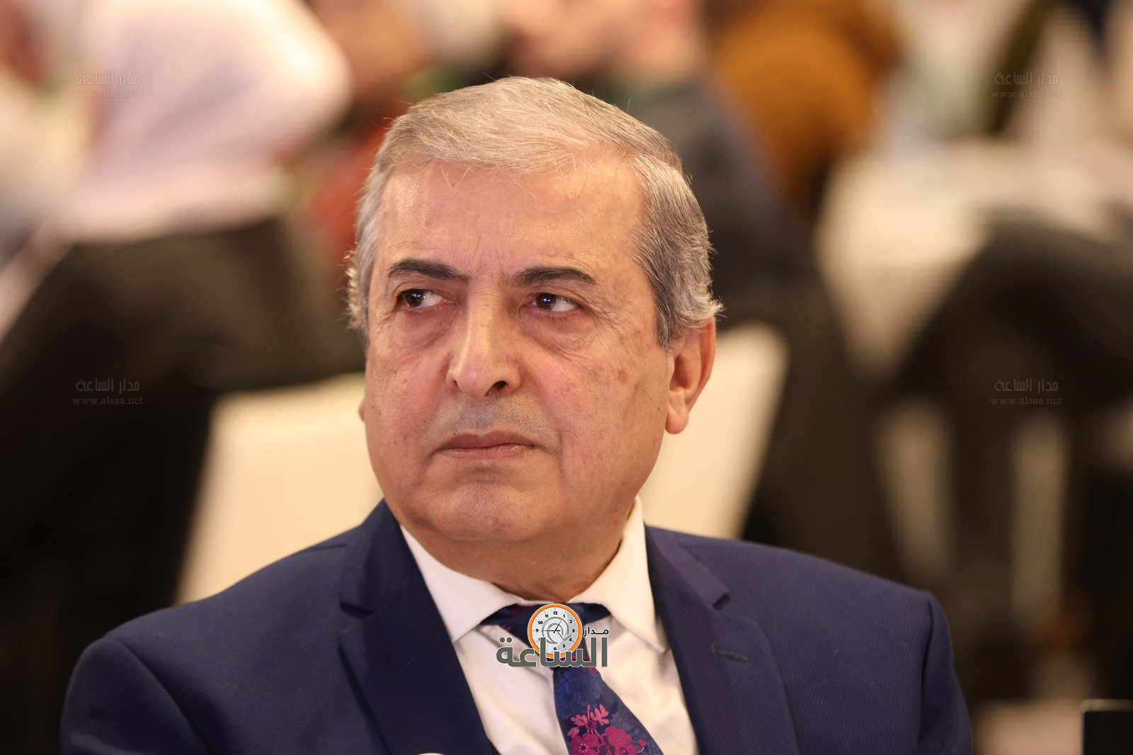 Madar Al-Saa Images 0.048356354405502344