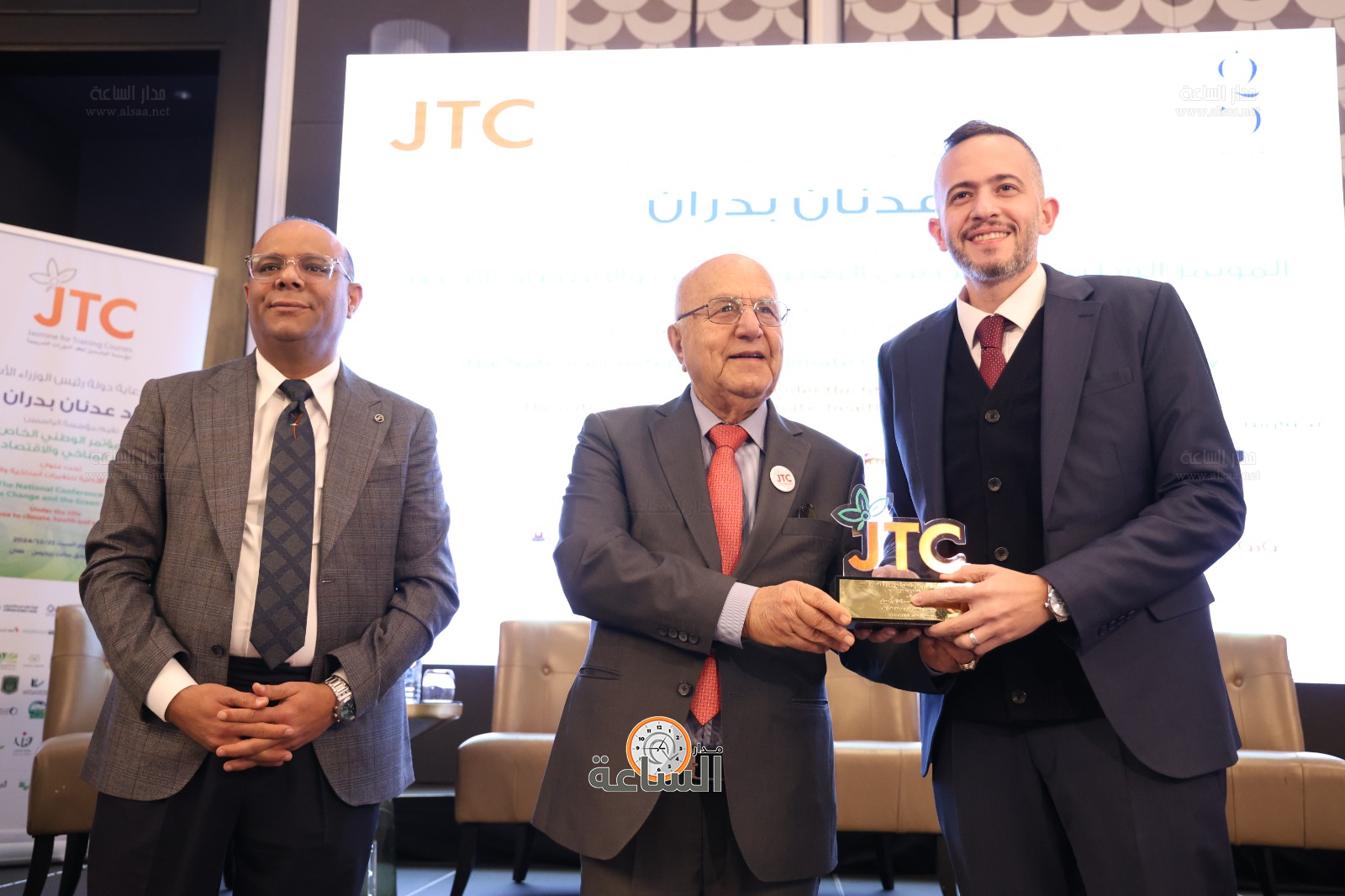 Madar Al-Saa Images 0.8381339562835237