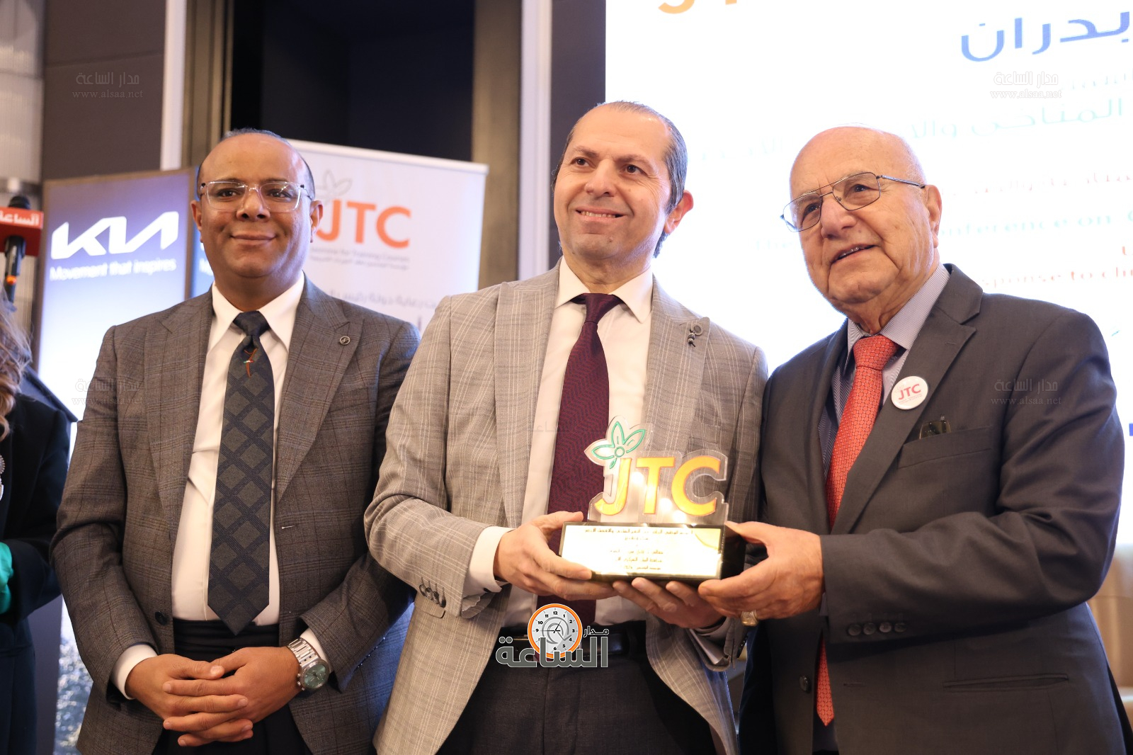 Madar Al-Saa Images 0.3982731893158795