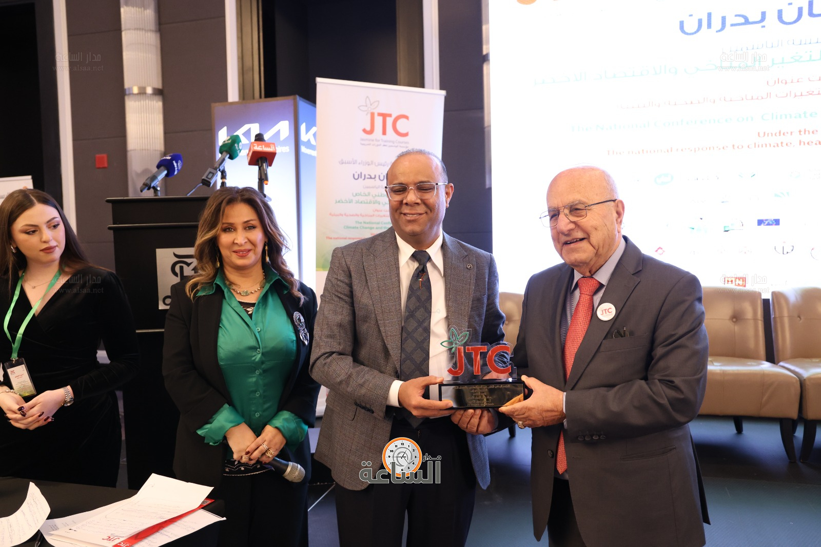 Madar Al-Saa Images 0.6008354684590609