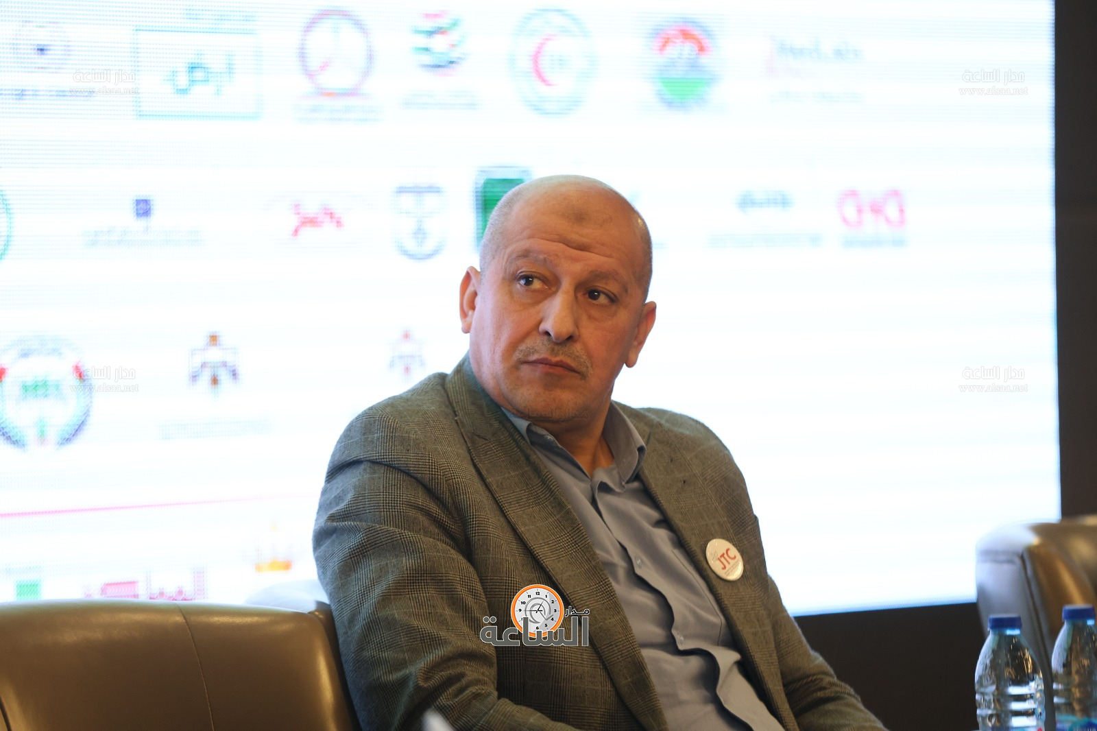 Madar Al-Saa Images 0.568128433188628