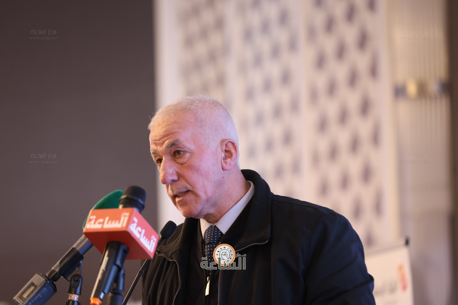 Madar Al-Saa Images 0.47042715008225944