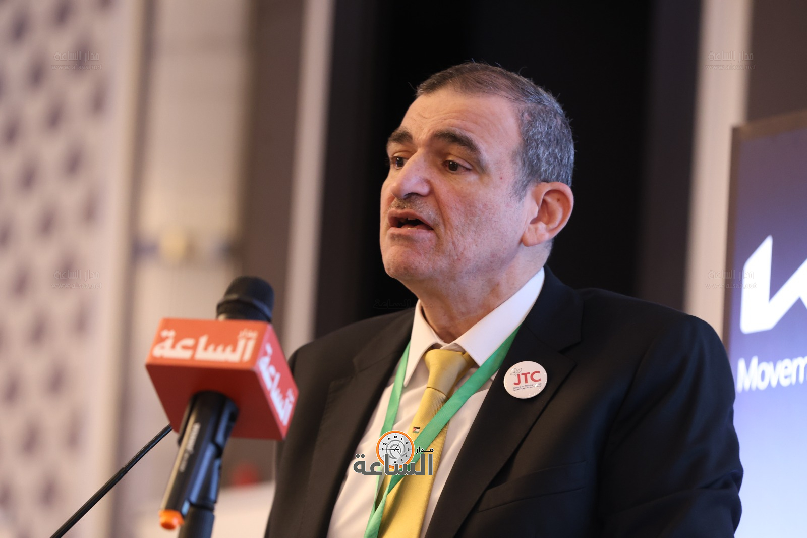 Madar Al-Saa Images 0.4048536003117569