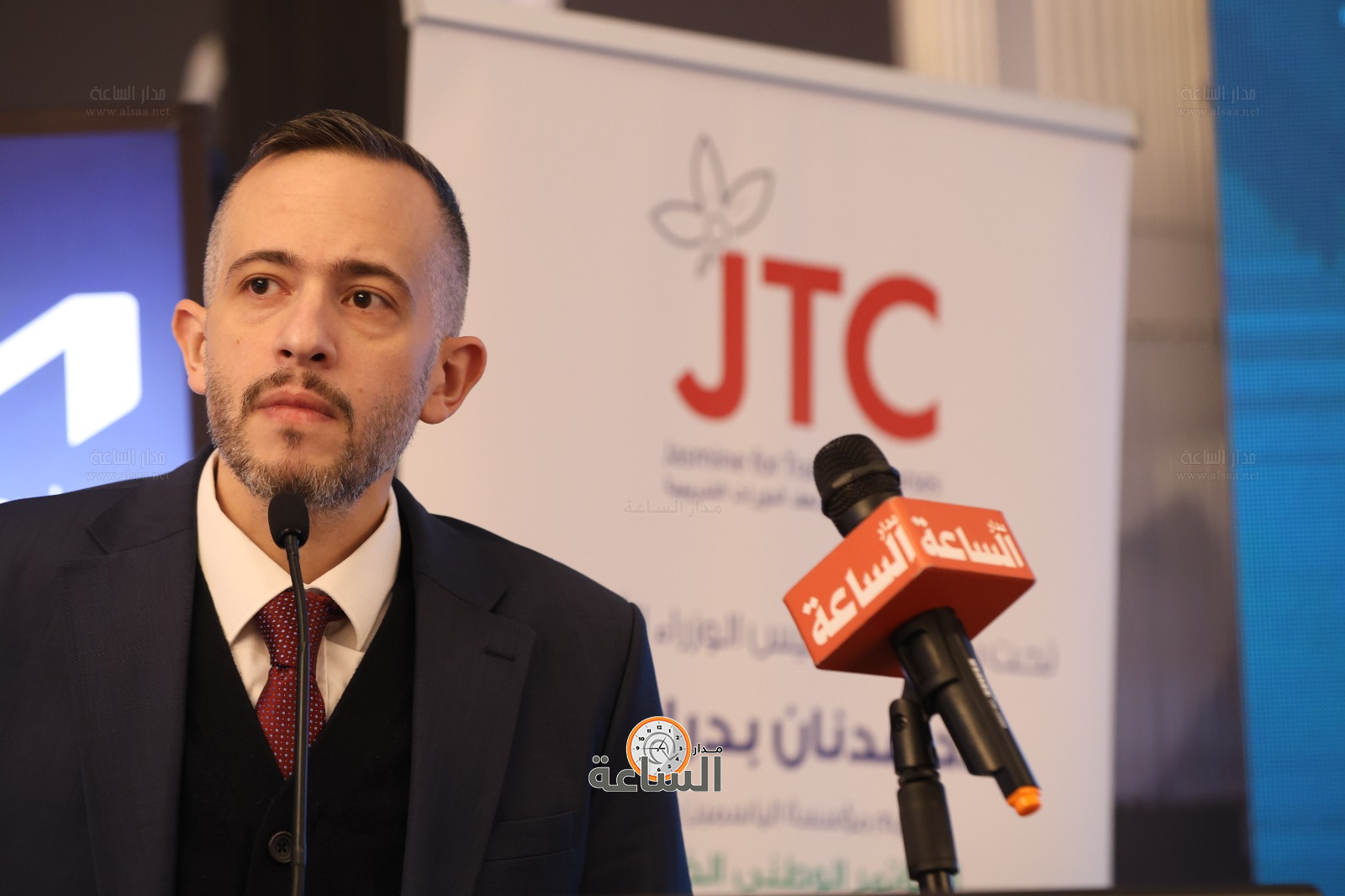 Madar Al-Saa Images 0.9906680891528399