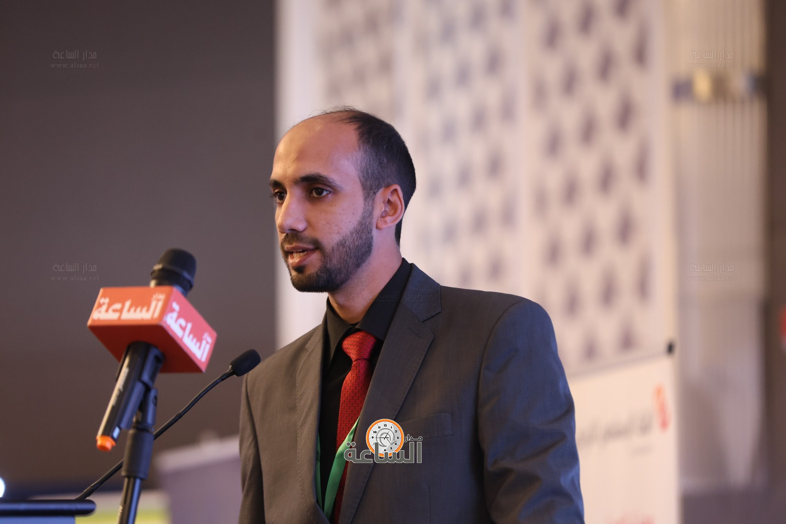 Madar Al-Saa Images 0.7619692409146248