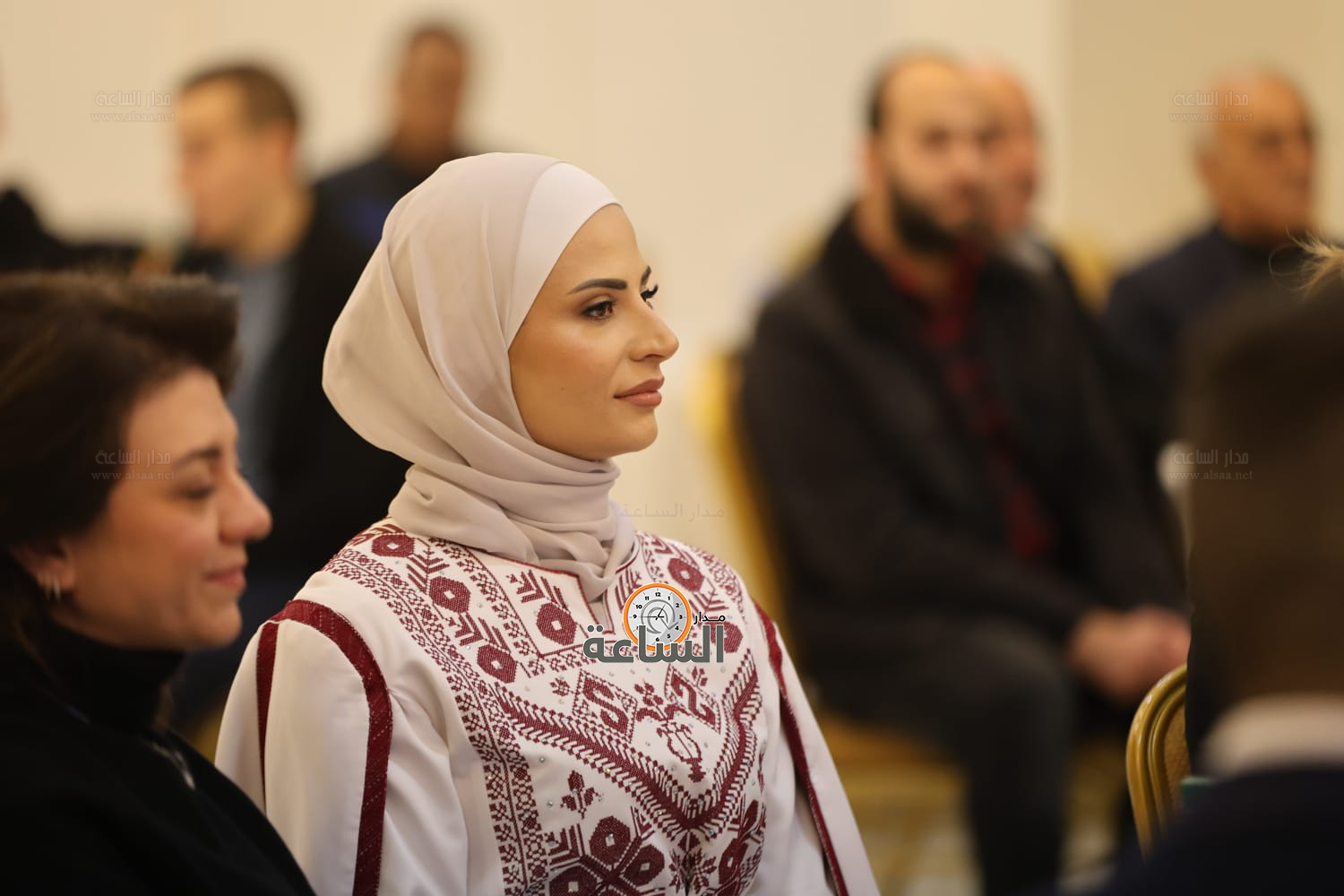 Madar Al-Saa Images 0.996222154346621