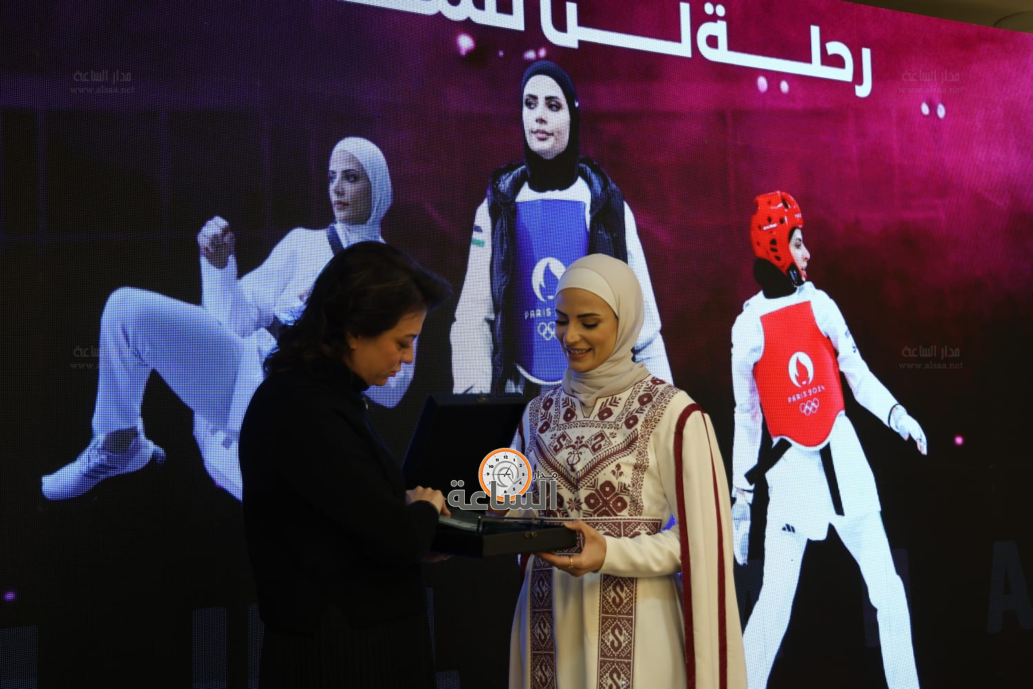 Madar Al-Saa Images 0.9351259975678017